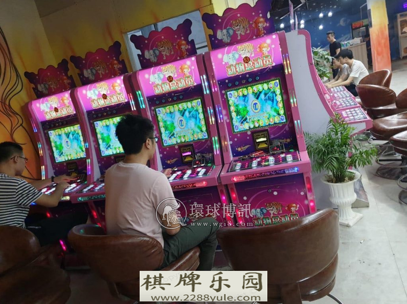 西港警方捣4家中国人经营的非法赌博场所